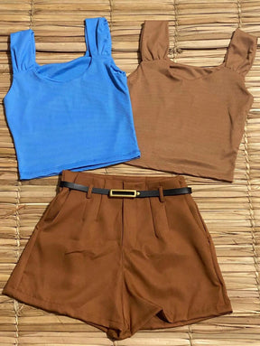 kit  Feminino 4 itens: 2 Croppeds Canelados + Cinto+ Short em Alfaiataria Com  Bolsos